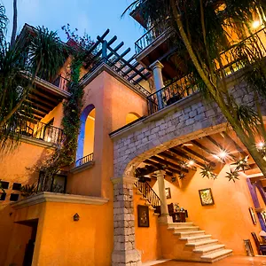 Lunata - 5th Avenue Hotel